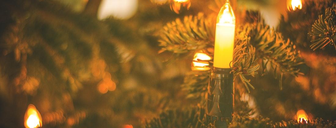 5 Unique Ideas for Decorating with Christmas Lights this Season
